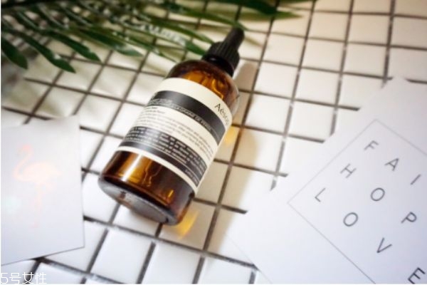 伊索香芹籽抗氧化精华成分,伊索香芹籽精华怎么样