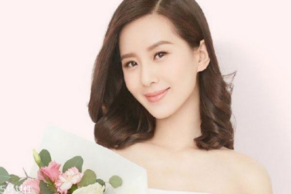 怎样去除脖子上的颈纹,怎么淡化颈纹