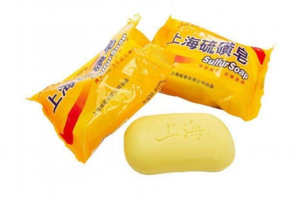 背上长痘痘用硫磺皂有用吗,背部长痘可以用硫磺皂洗吗