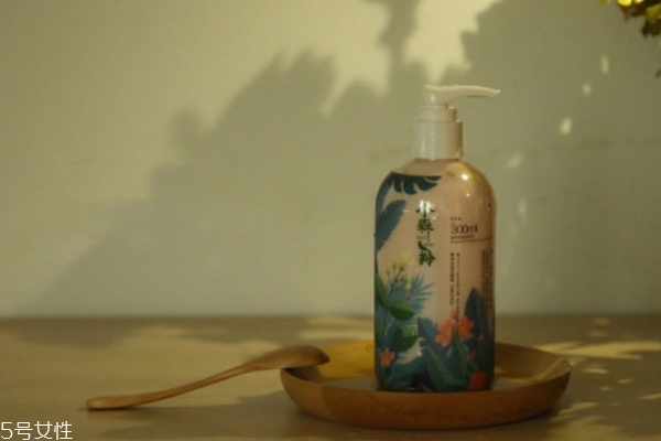 百雀羚身体乳好用么,百雀羚保湿乳液好用吗