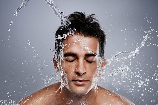 男生该怎么护肤,欧莱雅男士护肤品使用步骤 男生该怎么护肤,欧莱雅男士护肤品使用步骤