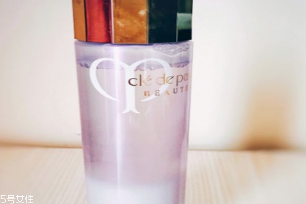 cpb的水磨精华怎么用,cpb水磨精华什么时间用效果最好