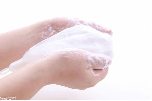 皂基洗面奶的伤害,皂基洗面奶的危害