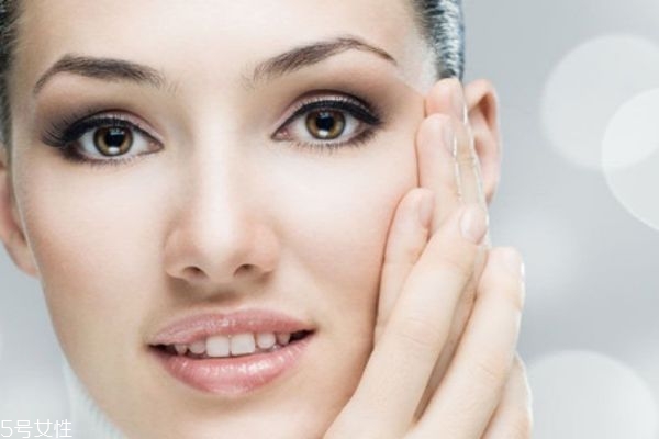 雅顿银胶怎么使用步骤,雅顿金胶保质期