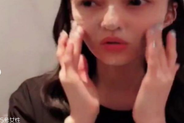 neogen妮珍去角质慕斯怎么样