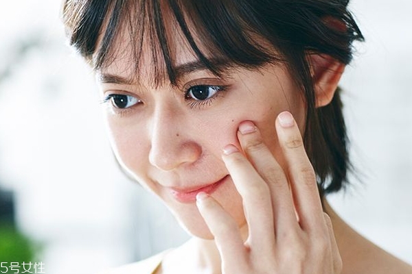 面膜为什么只能敷15分钟而且要洗脸,面膜为什么只能敷15分钟 面膜为什么只能敷15分钟而且要洗脸,面膜为什么只能敷15分钟