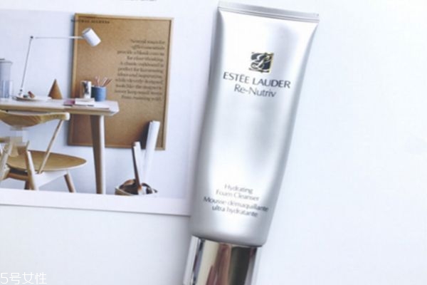 雅诗兰黛洗面奶推荐混油,雅诗兰黛洗面奶介绍