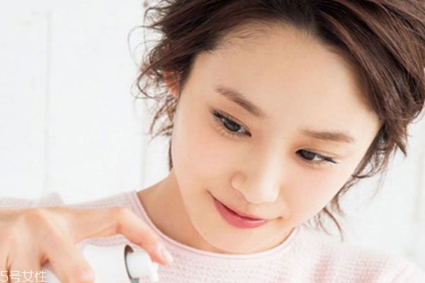 精华液要用吗,精华液的正确使用