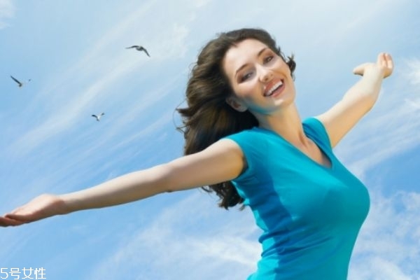 蒸脸器里面加什么水好,蒸脸器用什么水