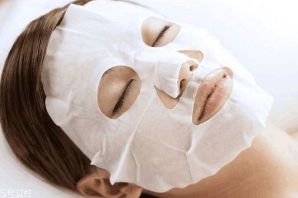 化妆水,化妆水的正确使用方法,化妆水应该用在哪个步骤