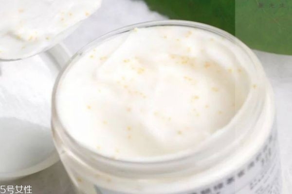 身体乳的使用方法,身体乳正确使用方法