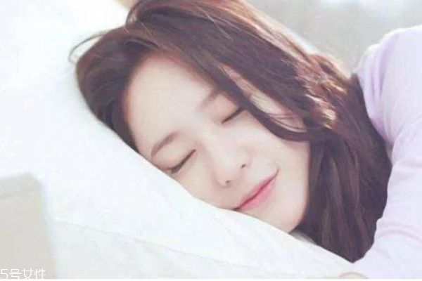 衰老速度快的原因,人衰老的速度跟什么有关 衰老速度快的原因,人衰老的速度跟什么有关