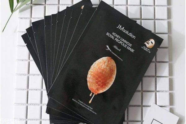 jm蜂蜜面膜好用吗,jm蜂蜜面膜精华跟水一样