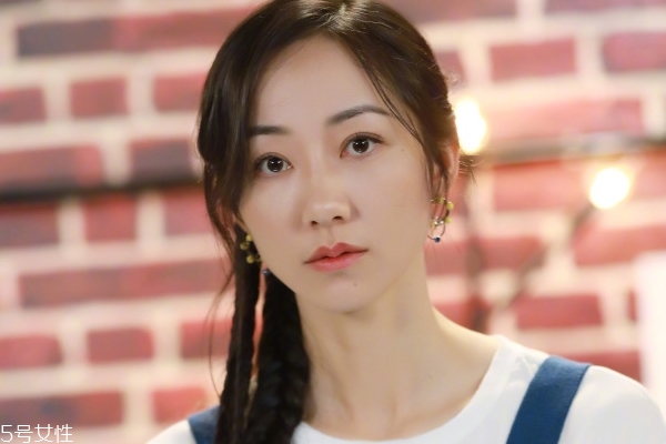 干性皮肤和混合性皮肤的区别,干性皮肤的特点 干性皮肤和混合性皮肤的区别,干性皮肤的特点