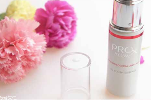 抗皱纹精华液怎么用,抗皱精华素使用方法