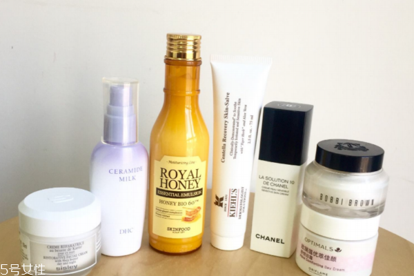 敏感性皮肤如何选择化妆品,敏感肌肤适合用什么样的化妆品 敏感性皮肤如何选择化妆品,敏感肌肤适合用什么样的化妆品