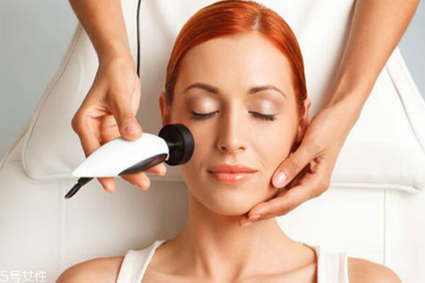 油性皮肤祛痘方法,怎样去除油性皮肤上的痘