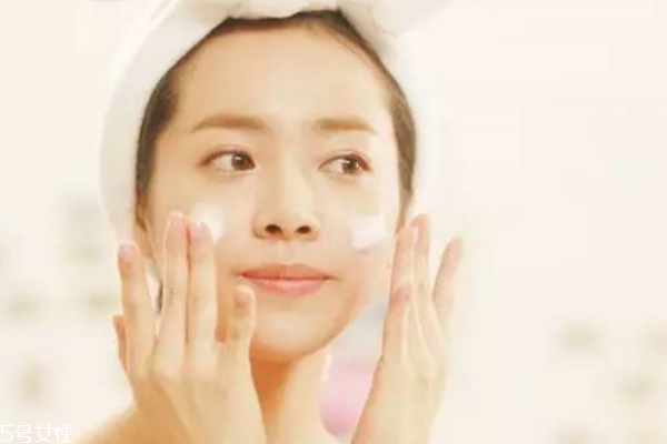 白醋的作用和功效,白醋的作用和功能有哪些