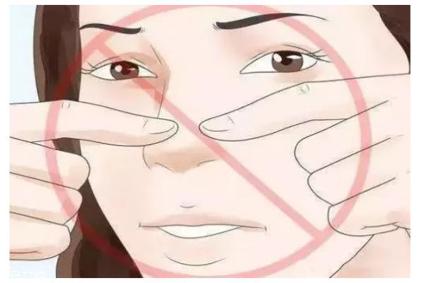 黑头痘痘是怎么形成的原因,黑头粉刺是什么原因导致的