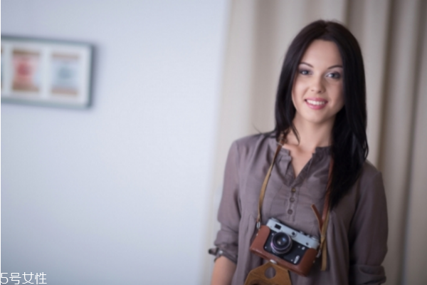 怎样让皮肤变白变亮,怎样能让皮肤变得白亮