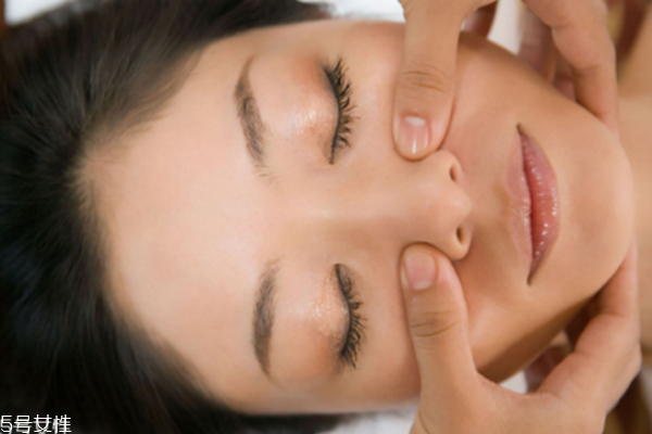 预防法令纹的小妙招,预防法令纹的脸部锻炼 预防法令纹的小妙招,预防法令纹的脸部锻炼