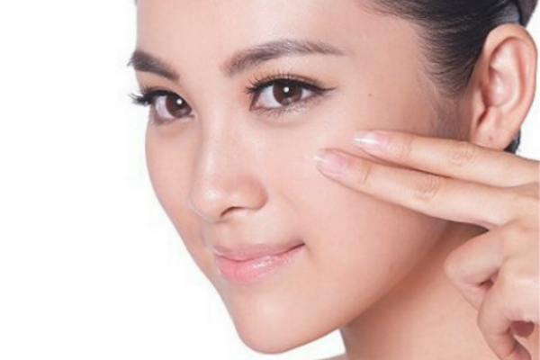 25岁要用眼霜吗,25岁以后用什么眼霜