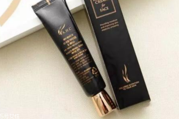 过期的眼霜有什么用途,过期眼霜可以做什么用