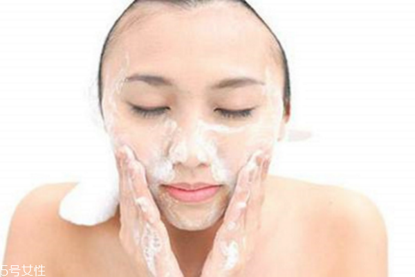 jm黄金蚕丝面膜使用方法,jm金蚕丝面膜的功效 jm黄金蚕丝面膜使用方法,jm金蚕丝面膜的功效