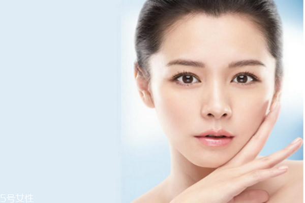 女性脸色蜡黄原因,女人脸色蜡黄蜡黄的怎么回事