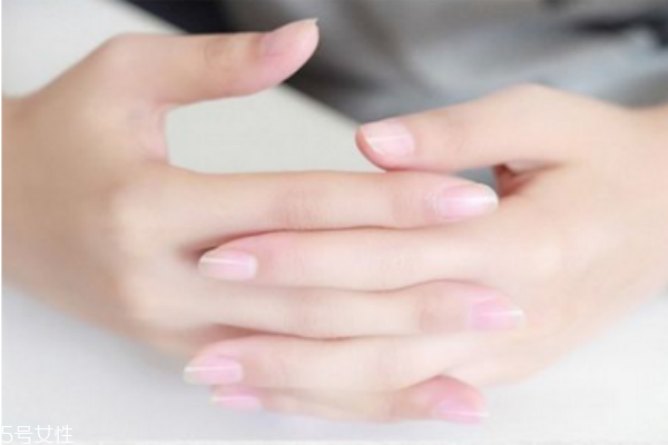 手膜怎么敷,敷手膜的步骤图