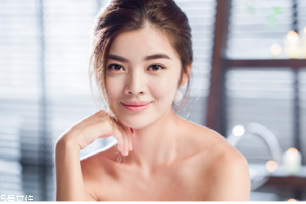 护发精油的正确用法女士,护发精油的正确用法男生