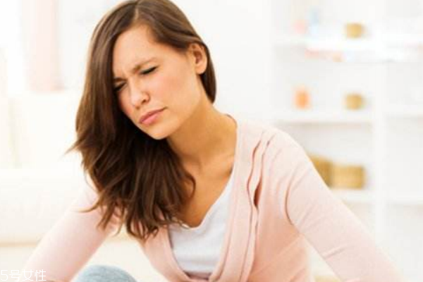 生理期长痘痘什么原因,大姨妈期间长痘痘是什么原因