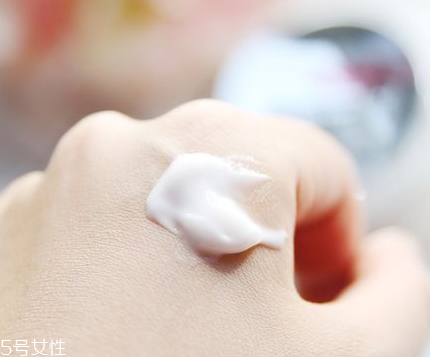 面霜的特点,面霜的种类和作用
