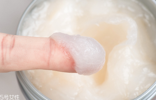 用护发素还是发膜好,护发素和发膜哪个先用 用护发素还是发膜好,护发素和发膜哪个先用