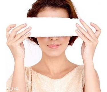 热毛巾敷眼能消肿吗,眼肿可以用热毛巾敷吗