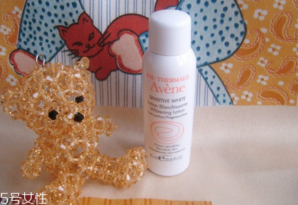 雅漾喷雾可以当爽肤水吗,雅漾喷雾能当爽肤水吗