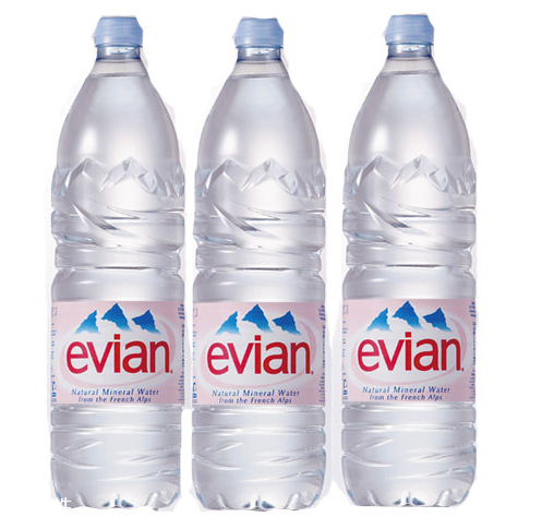 依云矿泉水可以敷脸吗,依云矿泉水敷脸可以补水保湿吗?