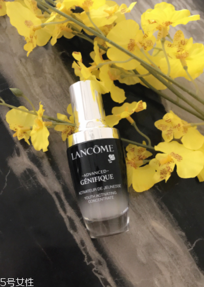 兰蔻小黑瓶怎么样,兰蔻小黑瓶发光眼霜怎么样