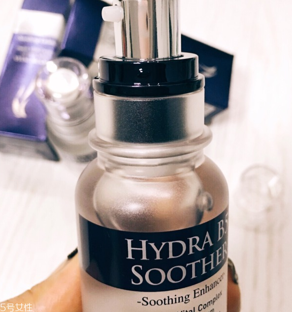 精华啫喱和精华液的区别,乳液和啫喱的区别