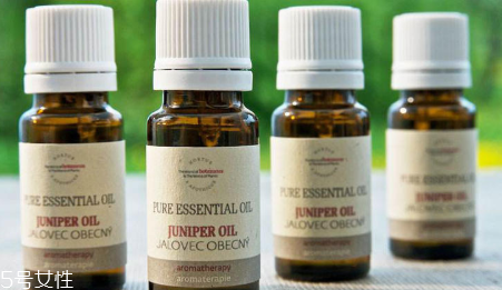 基础精油和单方精油的区别,单方精油用什么基础油
