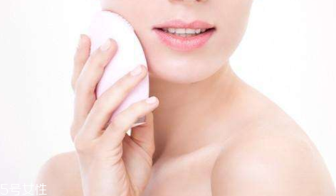 洁面仪怎么洗脸,如何使用洁面仪