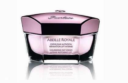 颈纹用颈霜有用吗,颈霜真的可以淡化颈纹吗