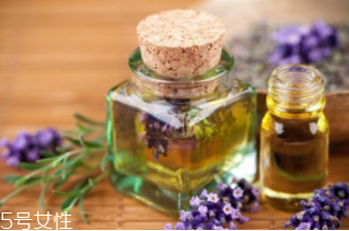 薰衣草精油的保存方法,薰衣草精油提取的常用方法 薰衣草精油的保存方法,薰衣草精油提取的常用方法