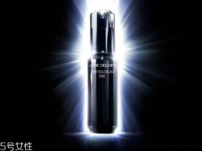 天生黑皮肤用美白产品有效吗,天生黑用什么美白产品