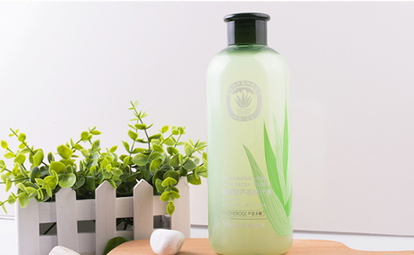 芦荟胶适合油性皮肤吗,芦荟爽肤水好不好