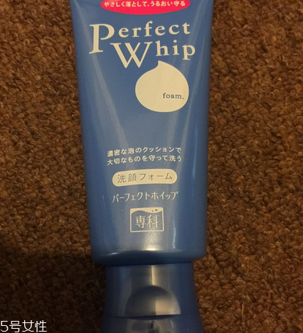 如何区分皂基洗面奶和氨基酸洗面奶,如何区分皂基洗面奶 如何区分皂基洗面奶和氨基酸洗面奶,如何区分皂基洗面奶