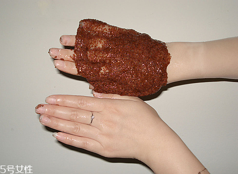 脸过敏可以用海藻敷一下吗,脸过敏可以用海藻面膜补水吗