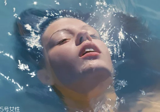 防晒棒和防晒霜的区别,防晒棒好用吗 防晒棒和防晒霜的区别,防晒棒好用吗