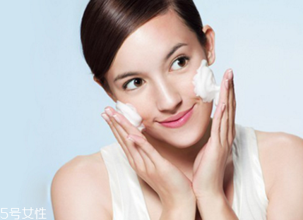 洗面奶洗多久最好,用洗面奶洗多久最好