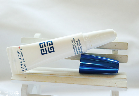 眼霜为什么贵,眼霜越贵越好吗